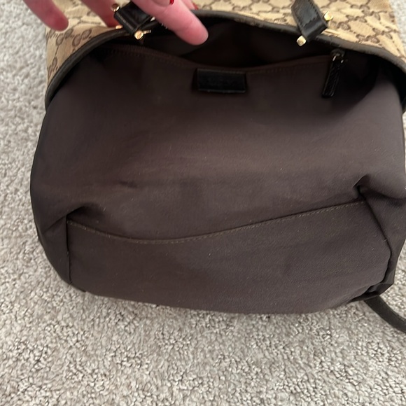 Pre loved GUCCI vintage small fabric GG tote - Picture 15 of 16